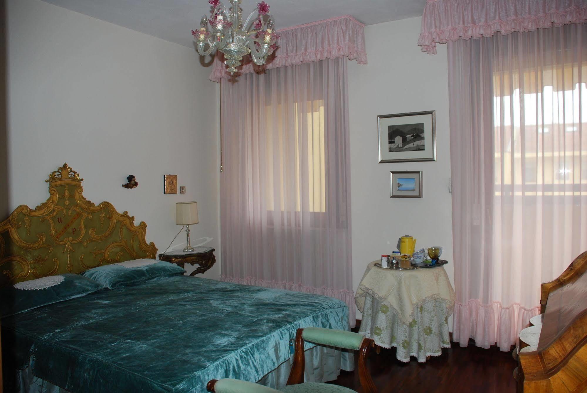 البندقية-ليدو B&B Il Glicine Fiorito المظهر الخارجي الصورة